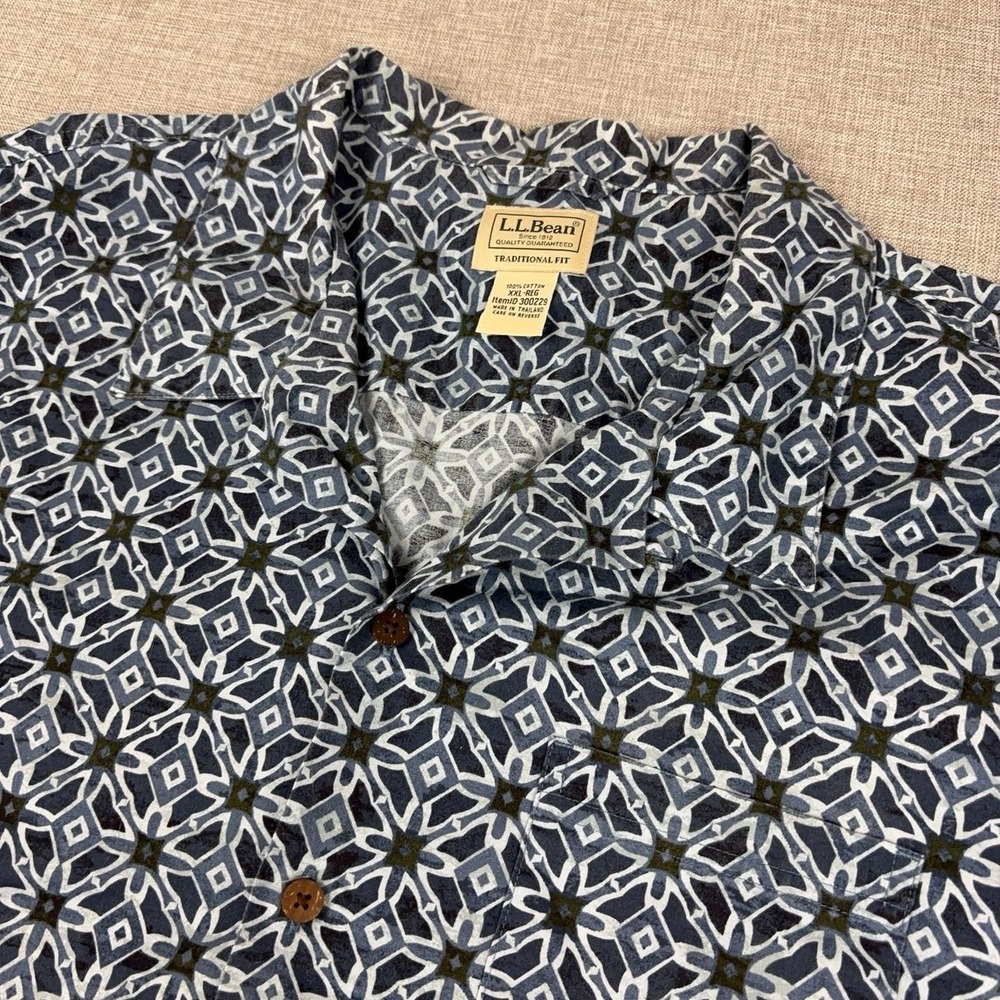 L.L. Bean Shirt Mens 2XL Blue Geometric Short Sleeve Button Up Cotton 300229